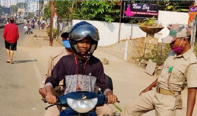 ନାବଳକ ସ୍କୁଟି ଚାଳକ ଗଣିଲେ ୨୬ ହଜାର ଟଙ୍କା ଫାଇନ୍